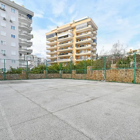 2 Bedroom For Rent In Tosmur, , 500 Meters To The Sea Apartamento